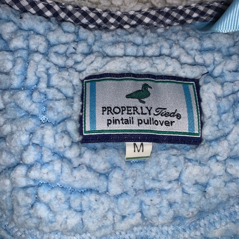 Properly Tied pullover - Picture 3 of 4